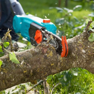 Висоторіз Gardena TCS 720/20 електричний ланцюговий -